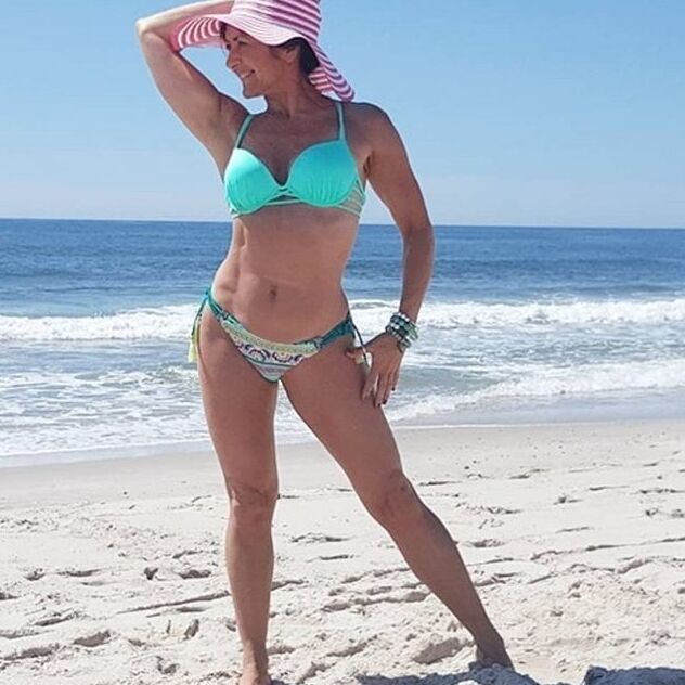 Tundefit fitness mom years very sexy