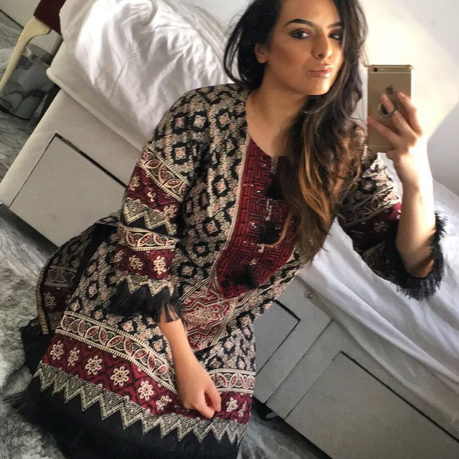 Super sexy Paki Indian Arab sluts