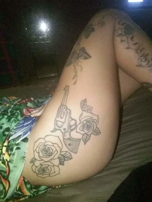 putita tatuada