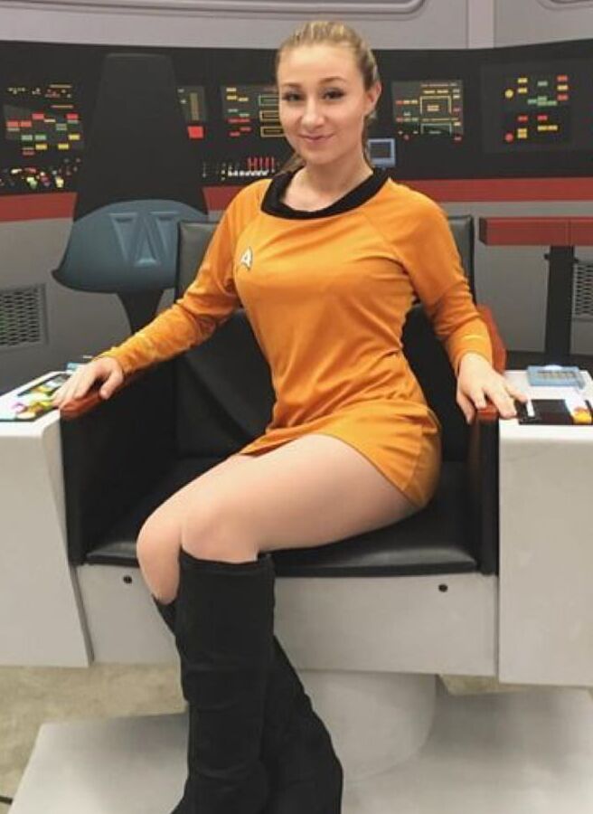 Star Trek cosplay girls in shirt skirts