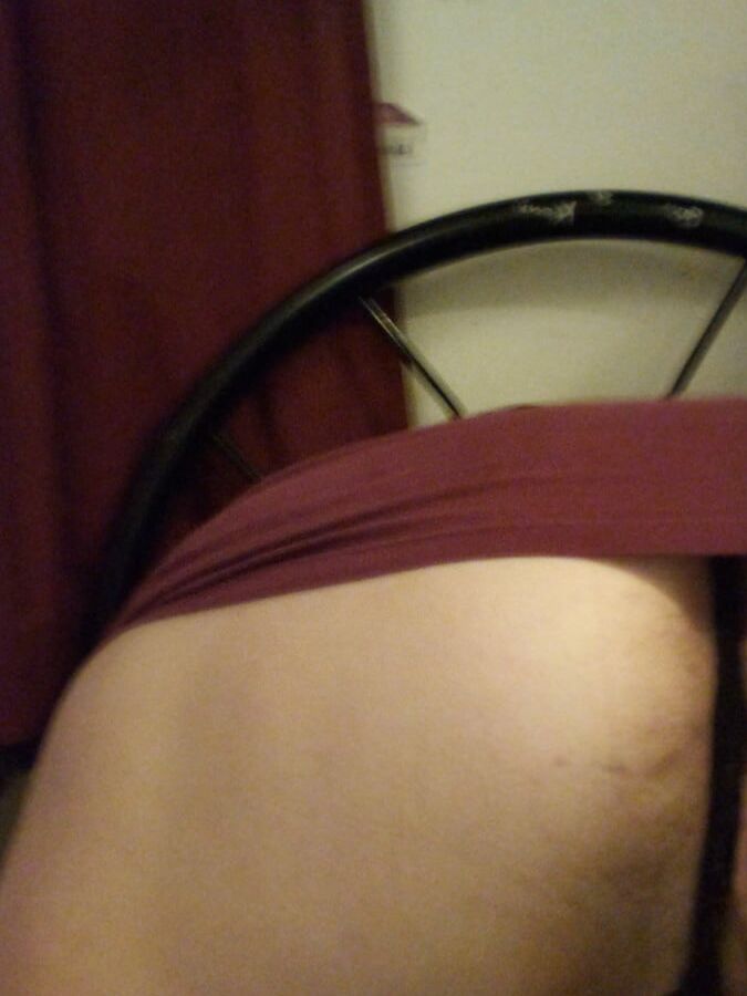 Wife in mini skirt ass up