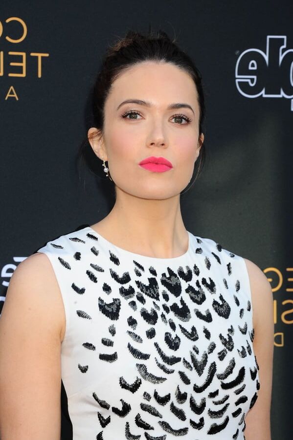 Mandy Moore -th College Television Awards ( May )