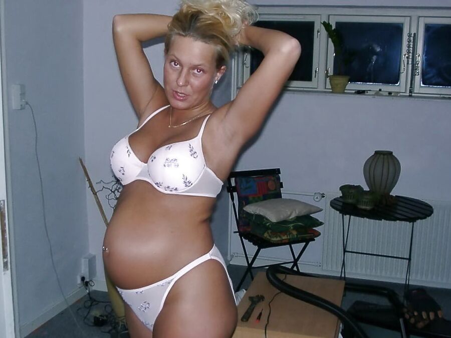 young milf blonde exposed