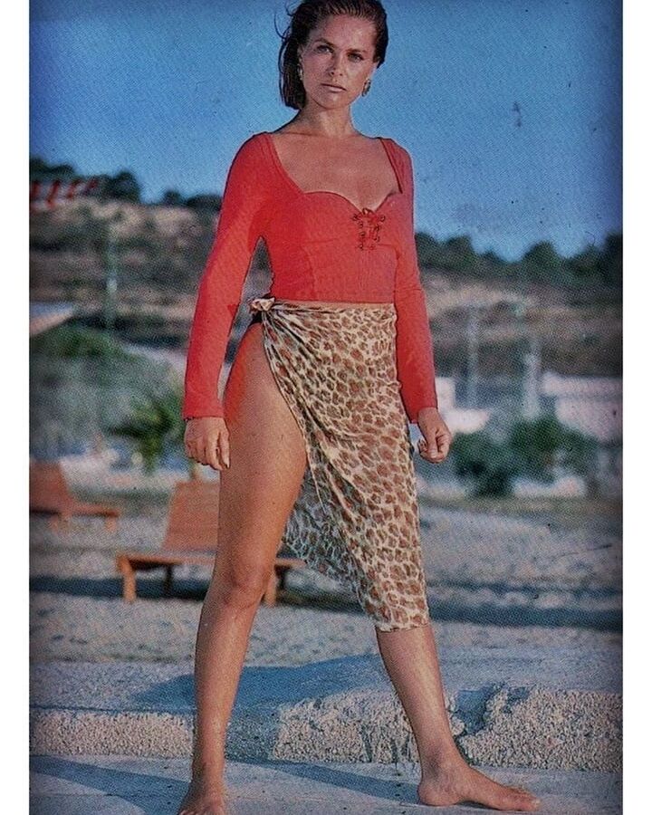 Retro celebrity woman Turkish famous Milf Mature vintage hot