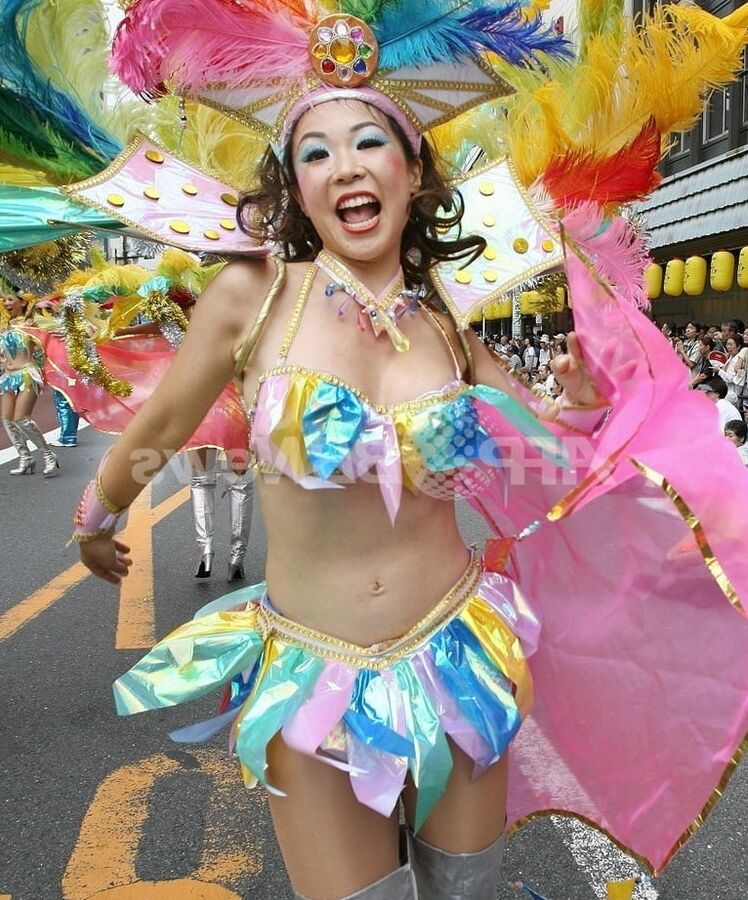 Japanese samba girls