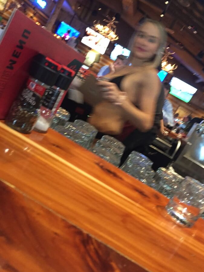 nice ass thong bartenders twin peaks