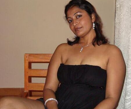 Sandhya Hot South Indian Wife