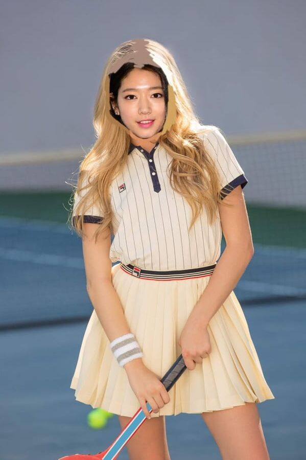 Park Shin-hye Lesson sex Gets in Tennis Stadium