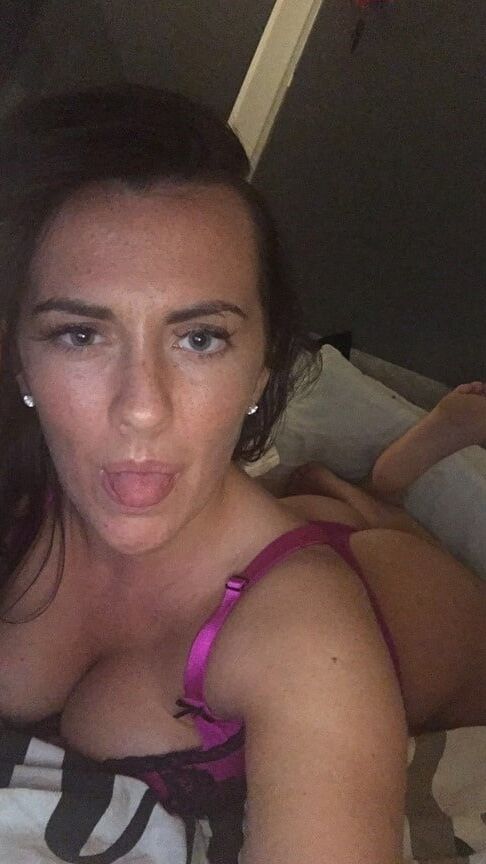 Sexy Nude English BBW Big Tits Big Ass