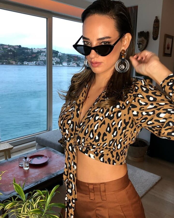 Seda Bakan Turkish Sexy Actress