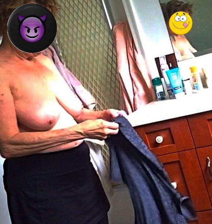 GILF Bathroom Spy - Tits
