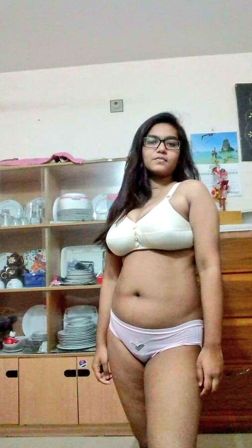 Rimi Roy Showing her Beautiful Natural sexy Body