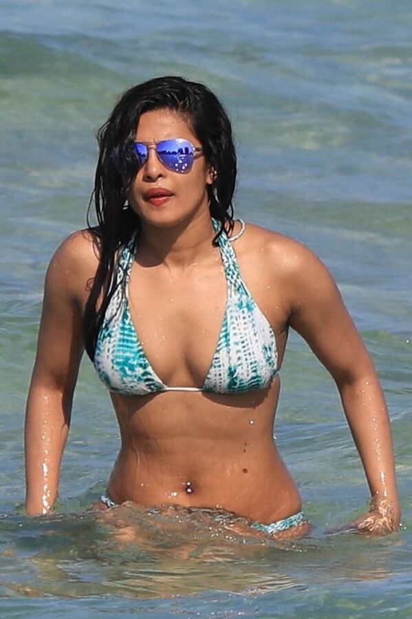 Priyanka chopra sexy hot body