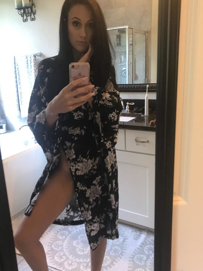 Kristin wife showing off