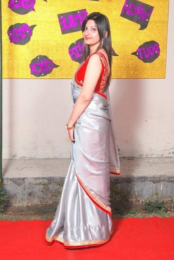 Sexy indian bhabhi for tributes and captions