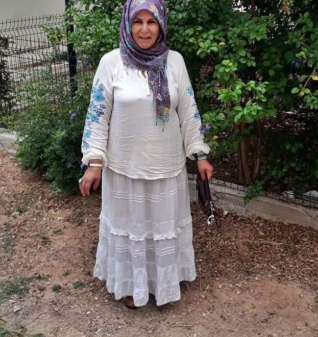 Olgun anneler turk turbanli koylu turkish evli kadin yenge