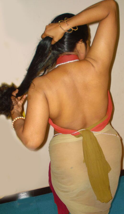 Srilanka Hot Aunty Nadee Sari Stripping Naked