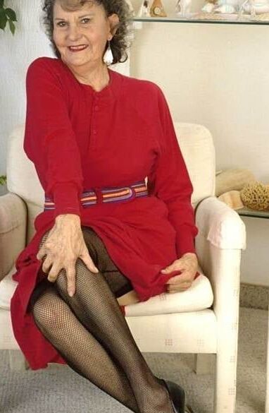 Mature granny in stocking