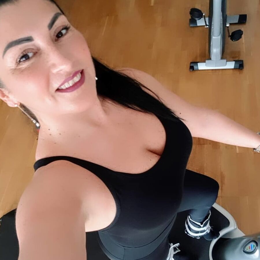 Serbian chuby whore milf big natural tits Gordana Colic