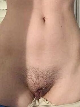 Sexy Curvy MILF Shows Large Tits And Wide Hips Hairy Cunt