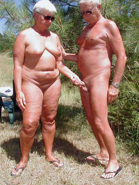 naked old couples