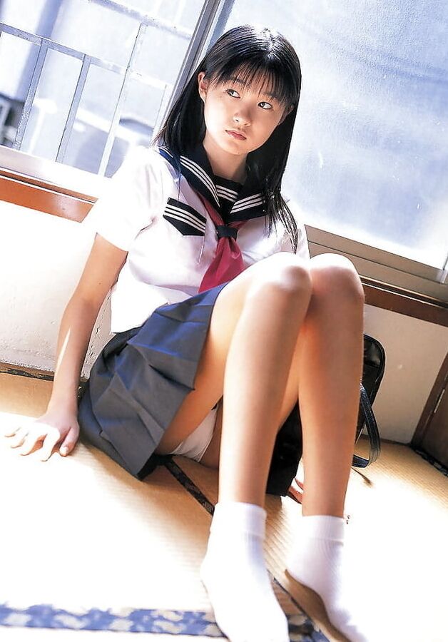 sexy japanese schoolgirl