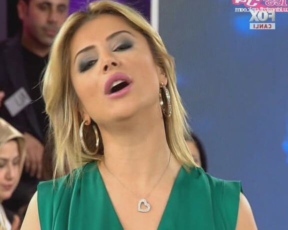 turkish celebrity songul karli
