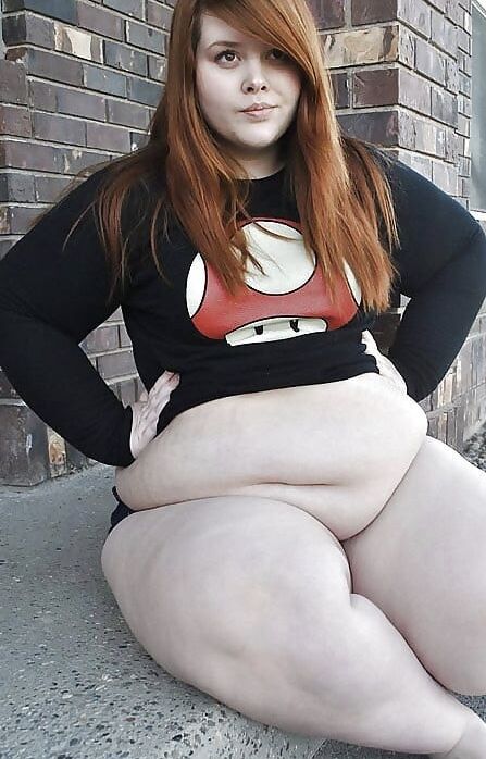 BBW Goddess Wide Hips Fat Ass Small Tits Pretty Face Pawg