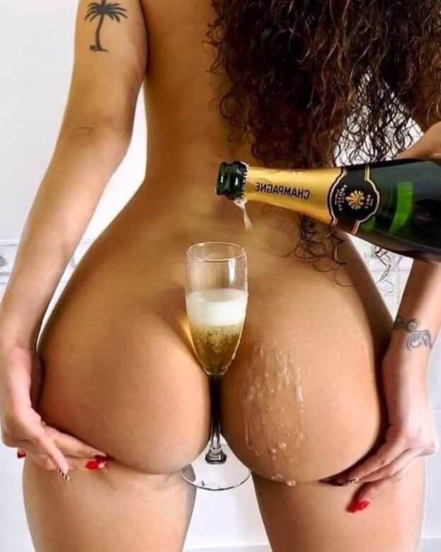 women and champagne