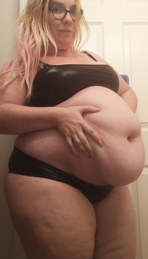BBW Fat Belly Ass and Thighs