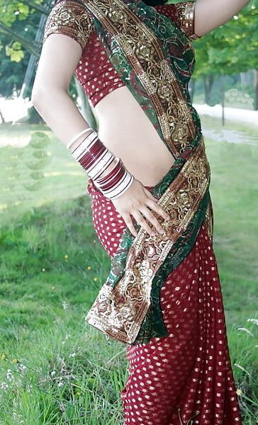 Policz Shipli mom sexy in sari