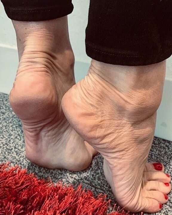 Mature Feet