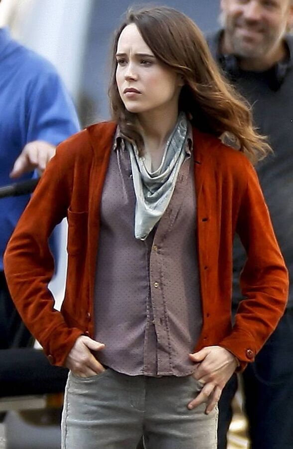 Ellen Page I want to ejaculate in her.