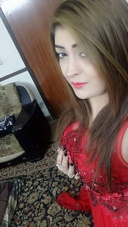 Pakistani Beautiful call girl
