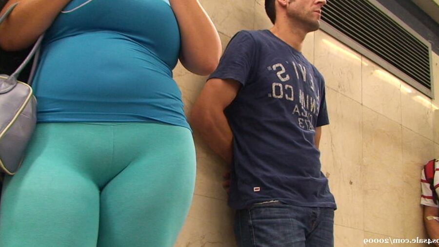 PAWG candid GLUTEUS DIVINUS