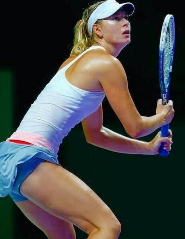 Mmm sweaty Maria Sharapova