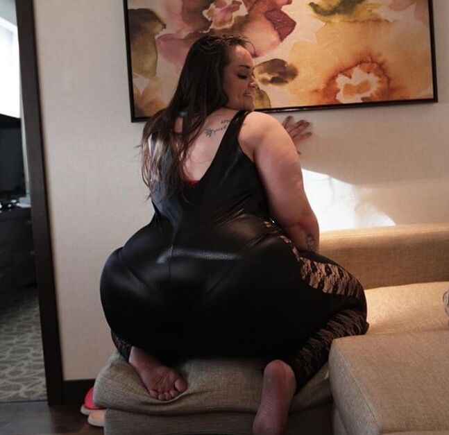 voluptuous bbw