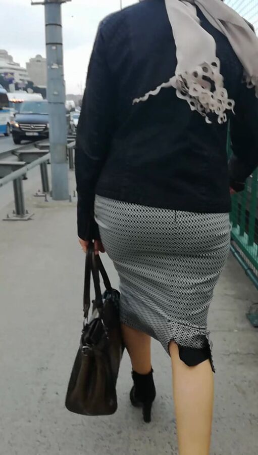 tight skirt turban