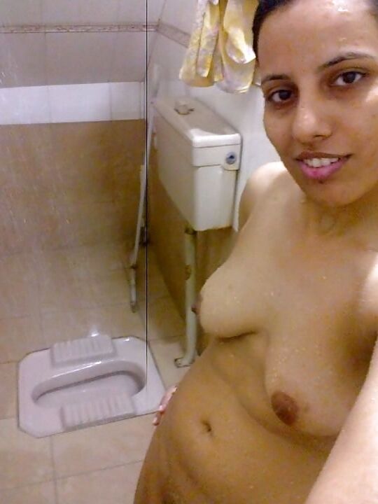 Desi Girl Shower Selfies