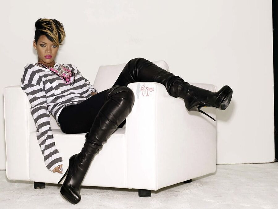 Female Celebrity - Rihanna