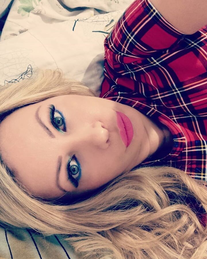 Amazing blonde milf for comments and cumtribute