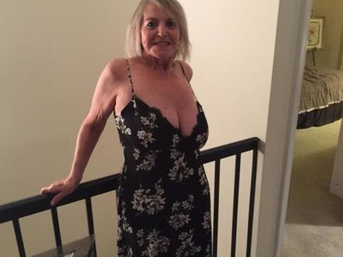 Dating site (Gilf section mix)