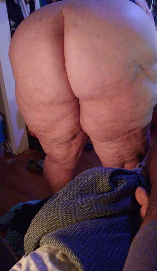 Ssbbbw granny Julie big booty
