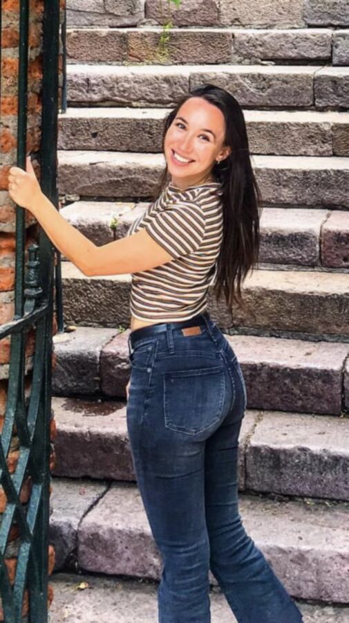 Sexy Big Booty Spanish Girl Needs Comments!!!