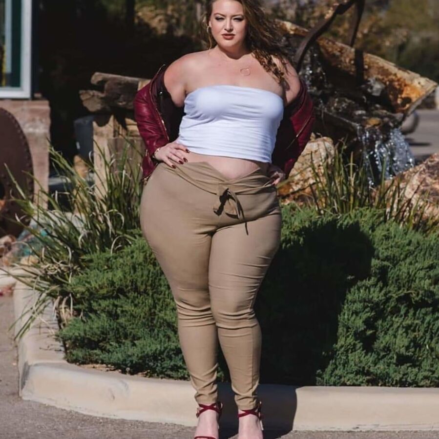 Fabulous and beautiful chubby with a huge exquisite butt