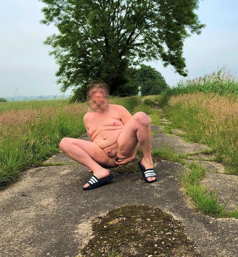 BHM with Small Cock playing Outdoor in Nature with Dildo