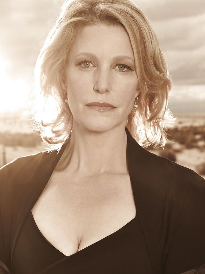 SKYLER WHITE IS A WHORE