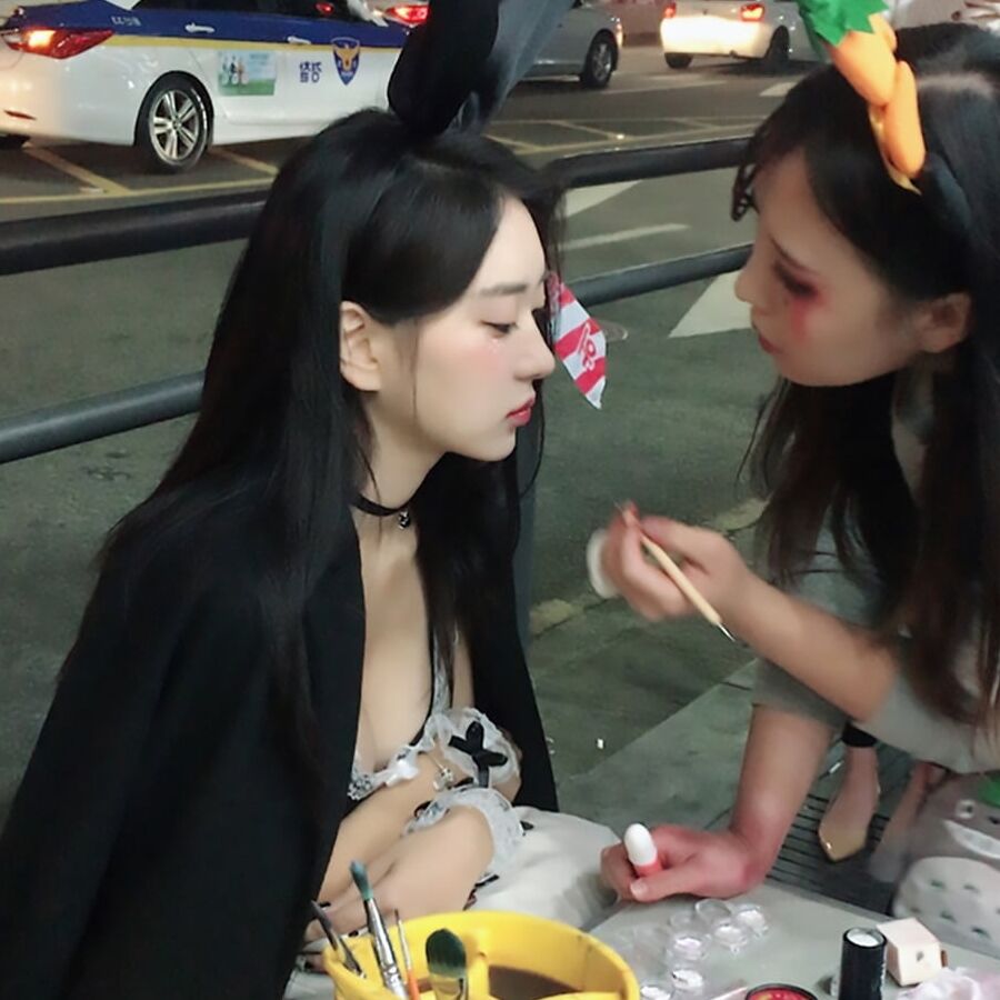 Sexy korean maid