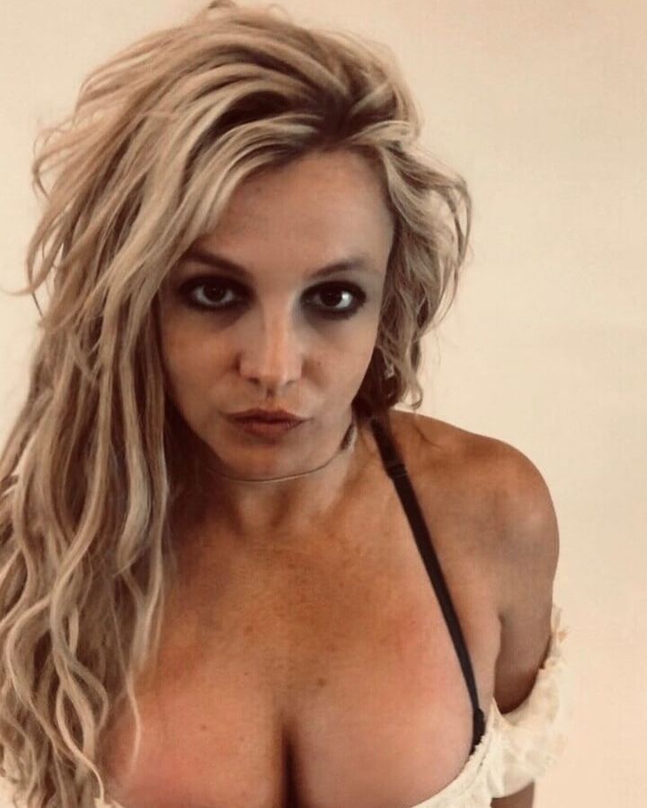 Britney Spears Social Media ..