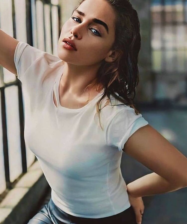 Emilia clarke hot photo